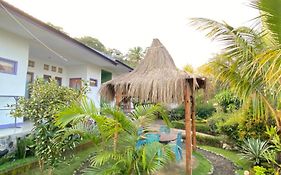 Mahoni Guest House